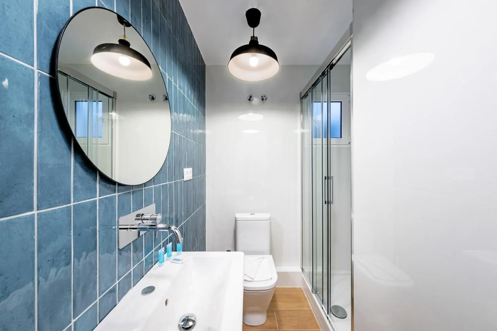 Bebarceloner Eixample Apartments - 4 Bedrooms