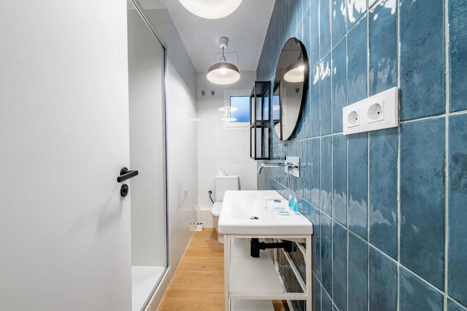 Bebarceloner Eixample Apartments - 4 Bedrooms